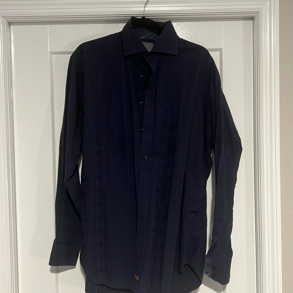 Thomas Dean shirt size XL